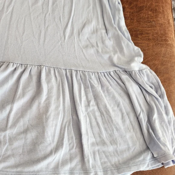 Gaze Sleeveless Peplum Tank Top - Picture 2 of 4